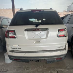 قربة ماء رديتر  جمس أكاديا 2016