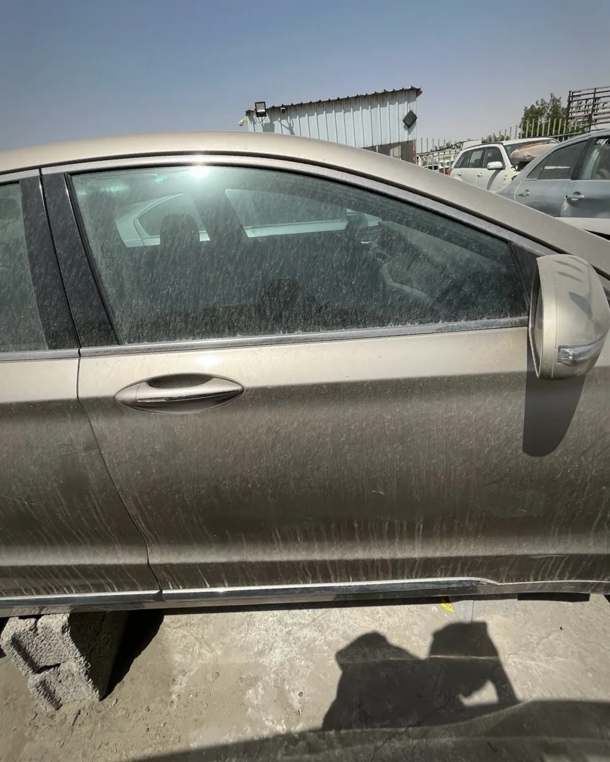 باب أمامي (يمين)