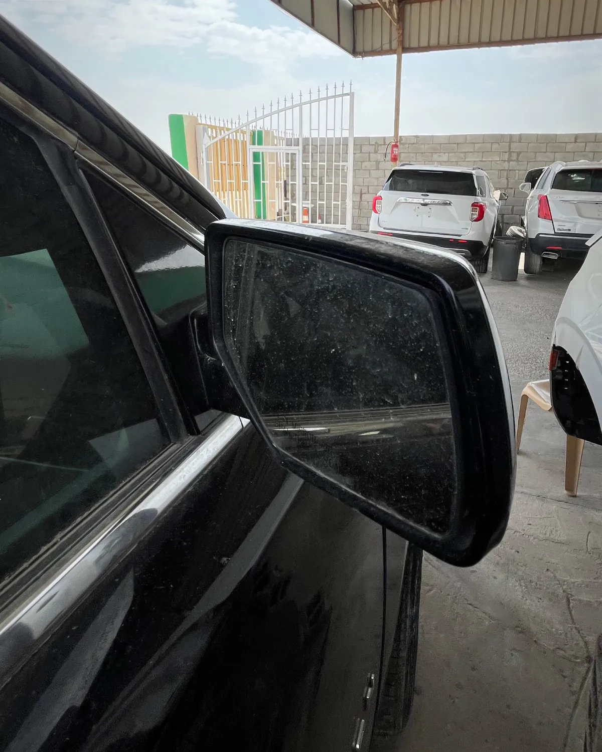 مراية جانبية (يمين)