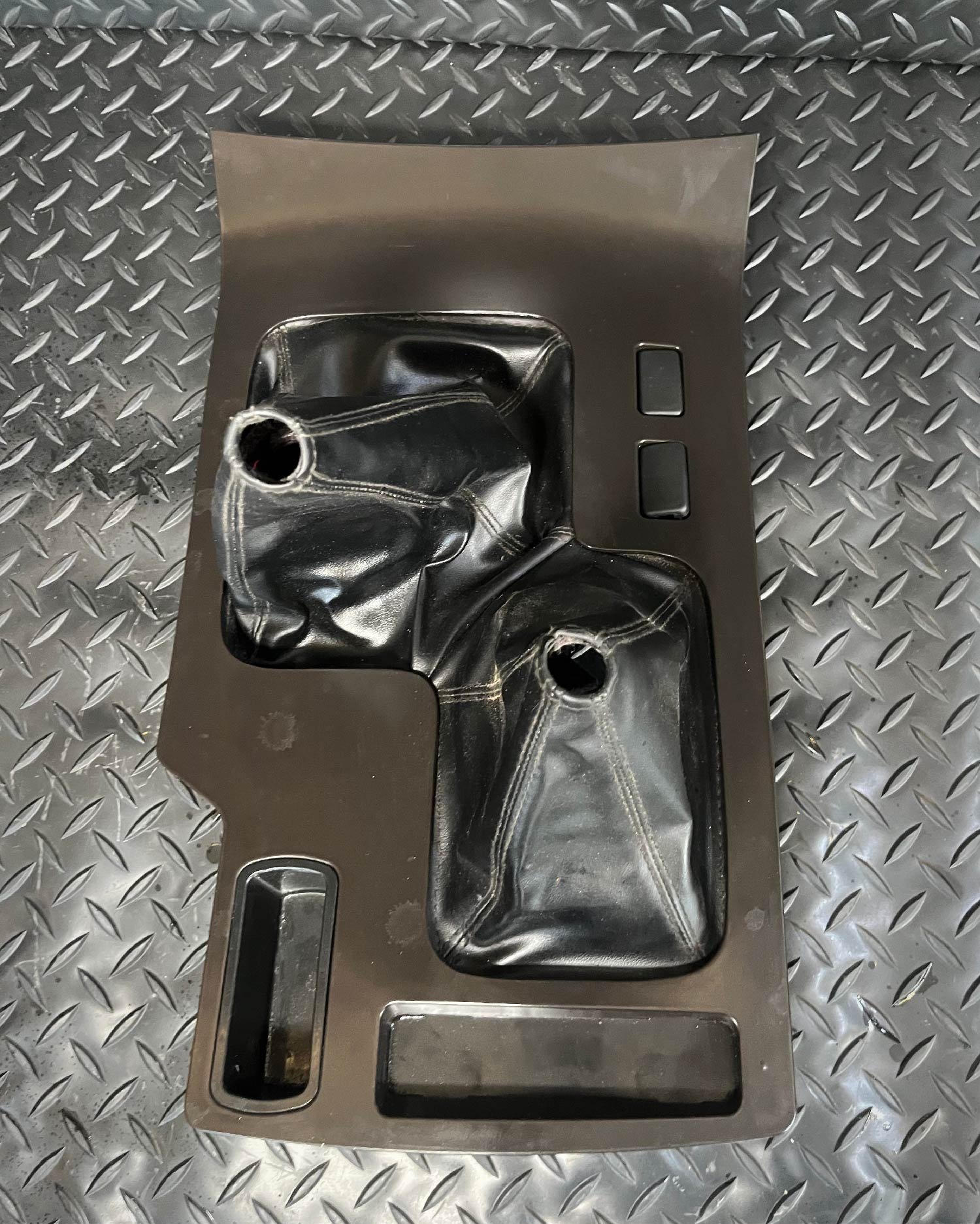 ديكور قير عادي