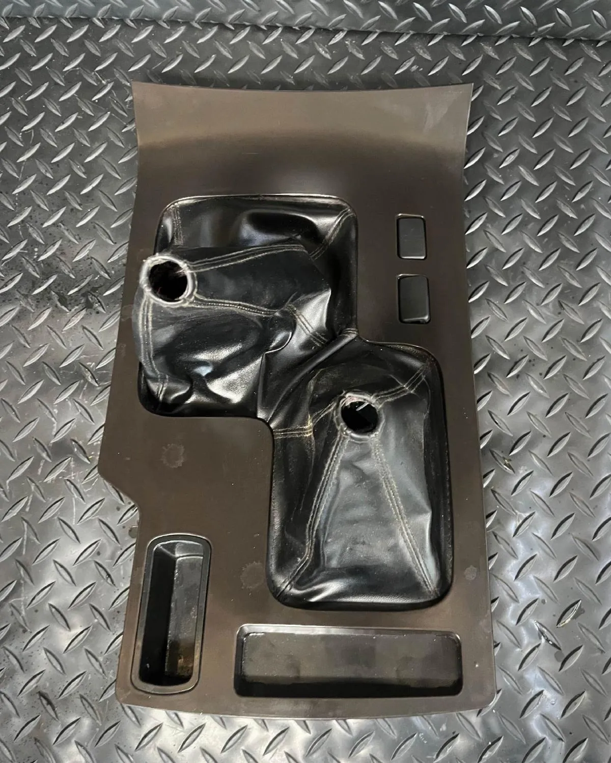 ديكور قير عادي