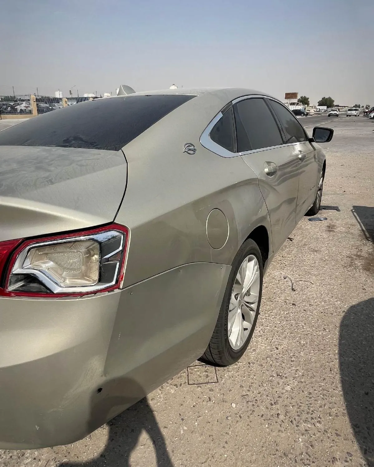باب خلفي (يمين)
