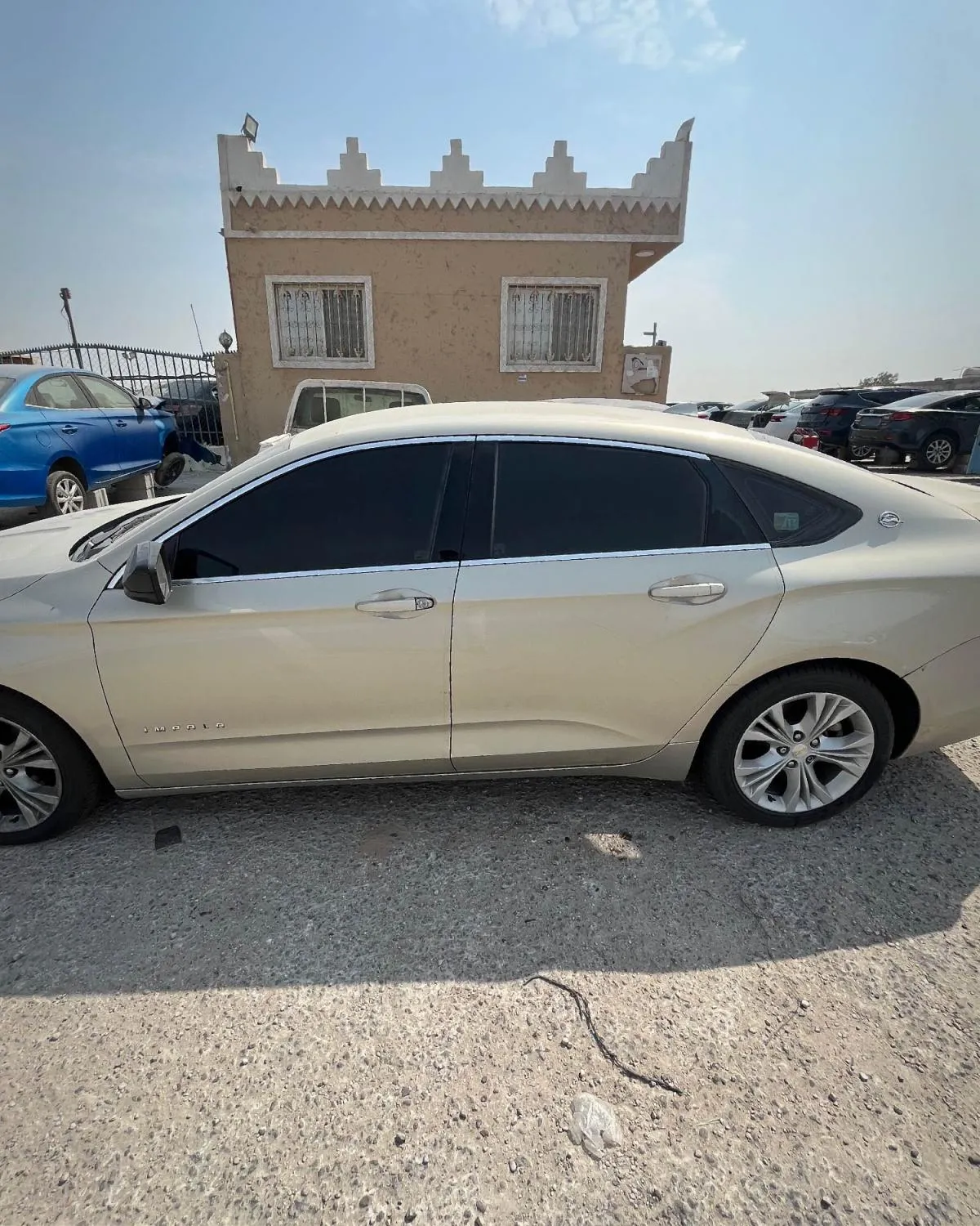 باب أمامي (يسار)