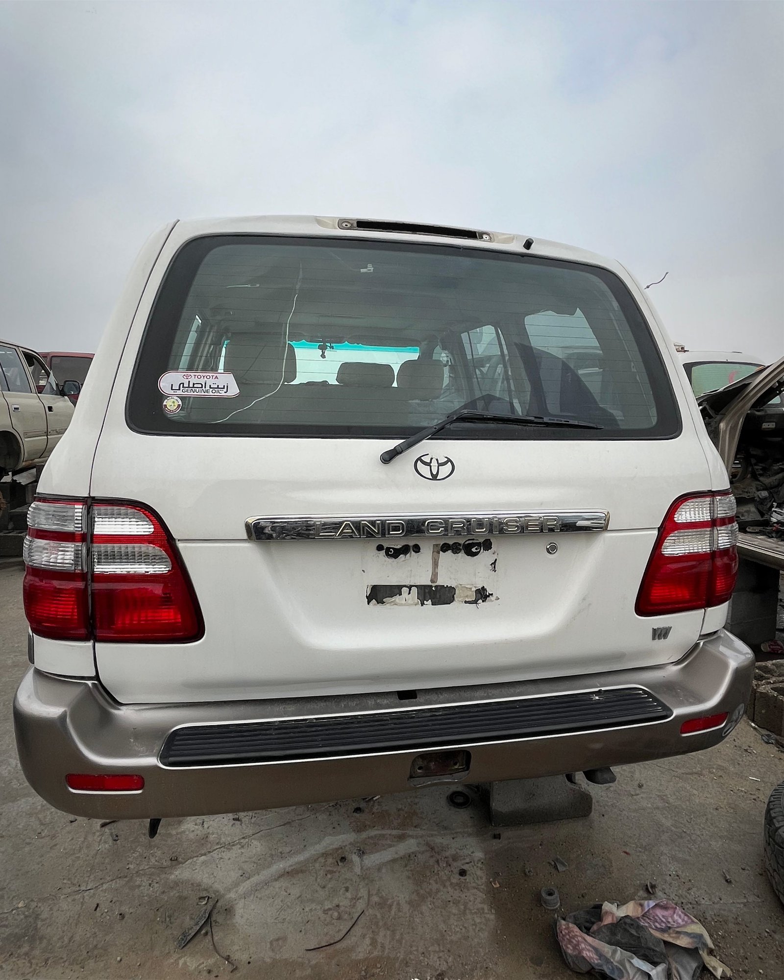 مساعد خلفي (يسار)